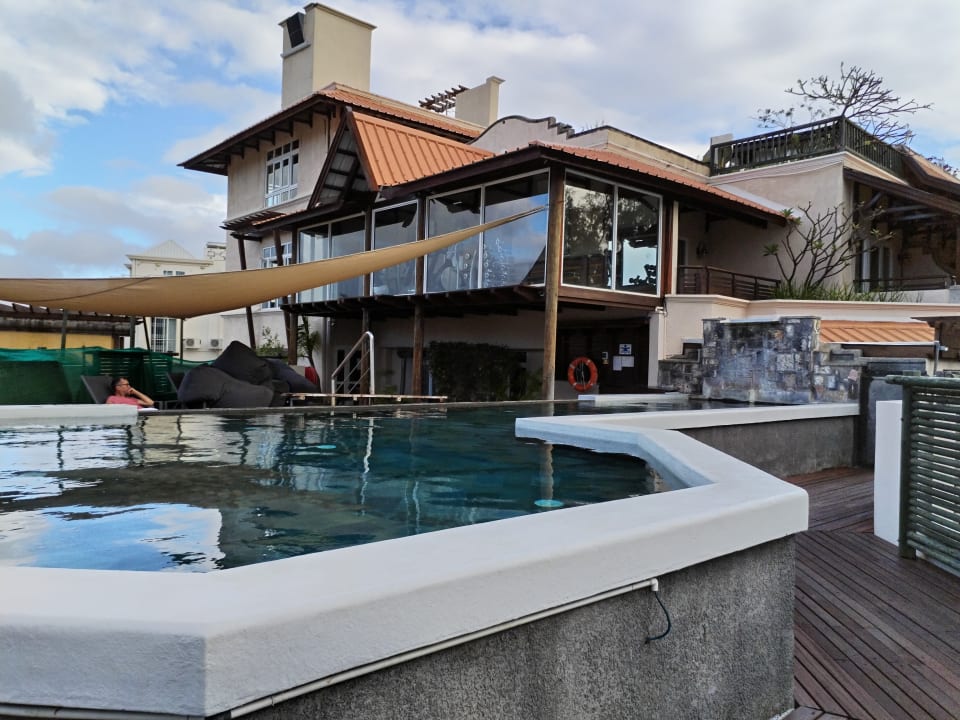 Pool Hotel & Spa Aanari