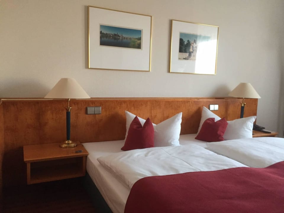 Bett Dorint Hotel Dresden