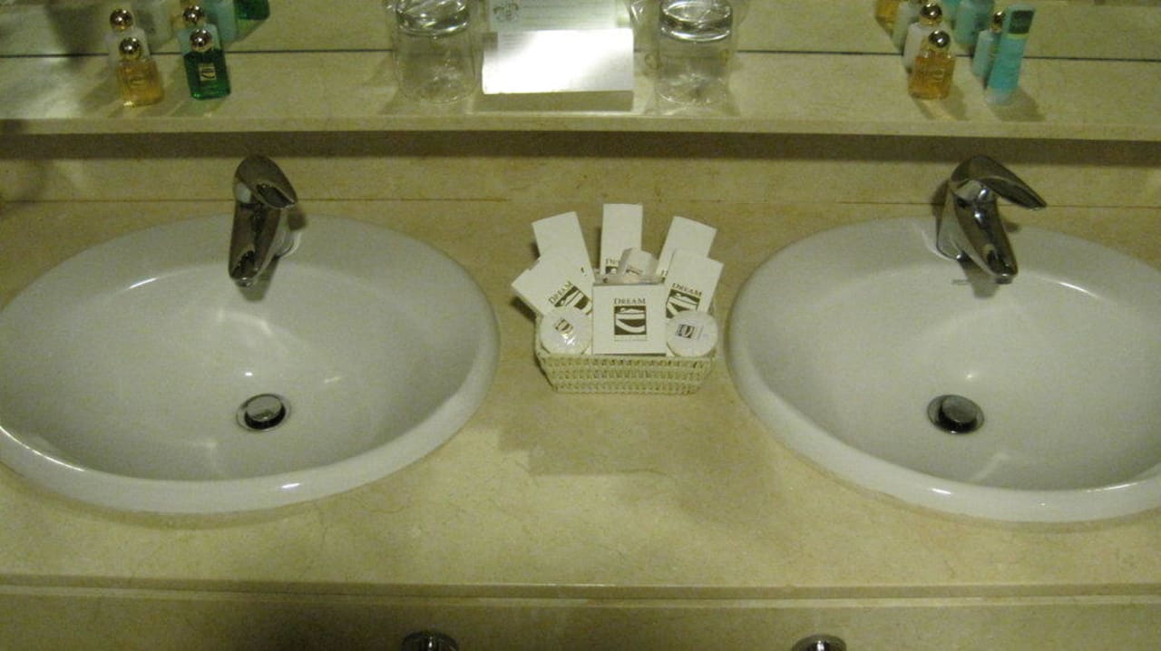 Waschbecken mit Utensilien Gran Tacande Wellness & Relax Costa Adeje