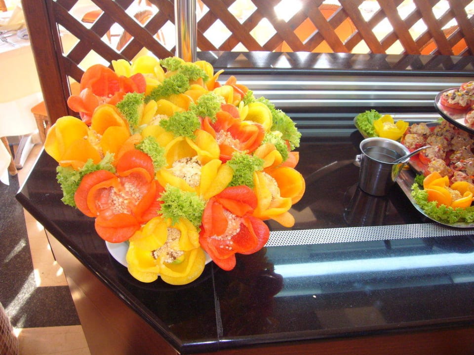 Kunstwerke des Chefkochs Hotel Kalithea Horizon Royal