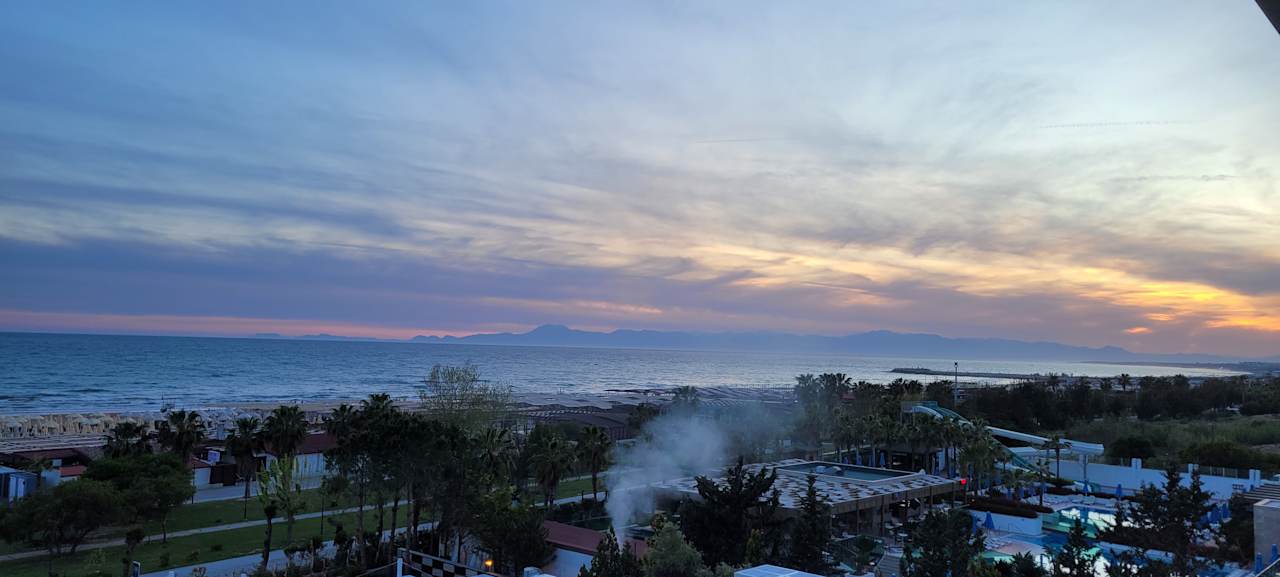 Zimmer TUI BLUE Side