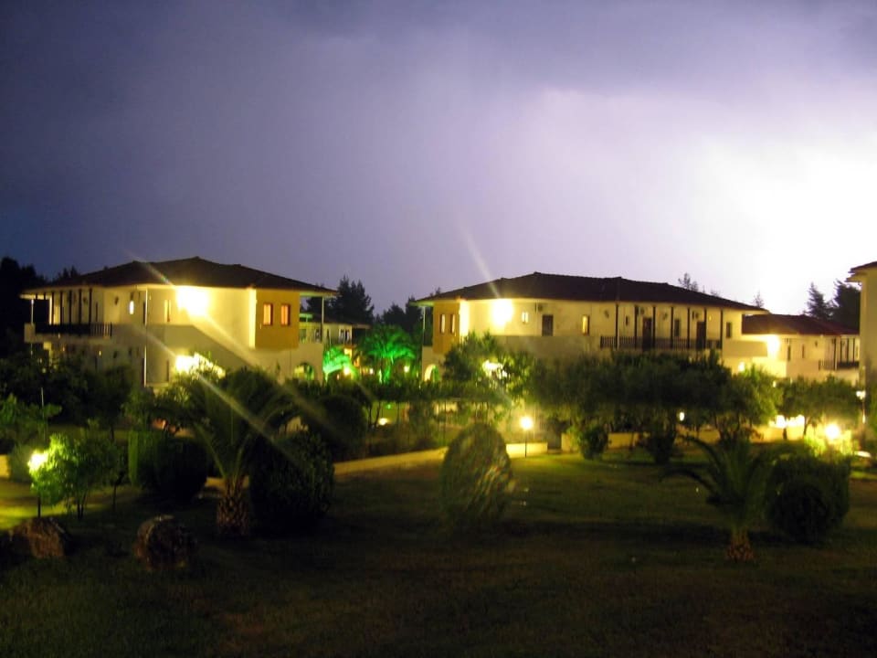 Wieczorową porą Hotel Chrousso Village