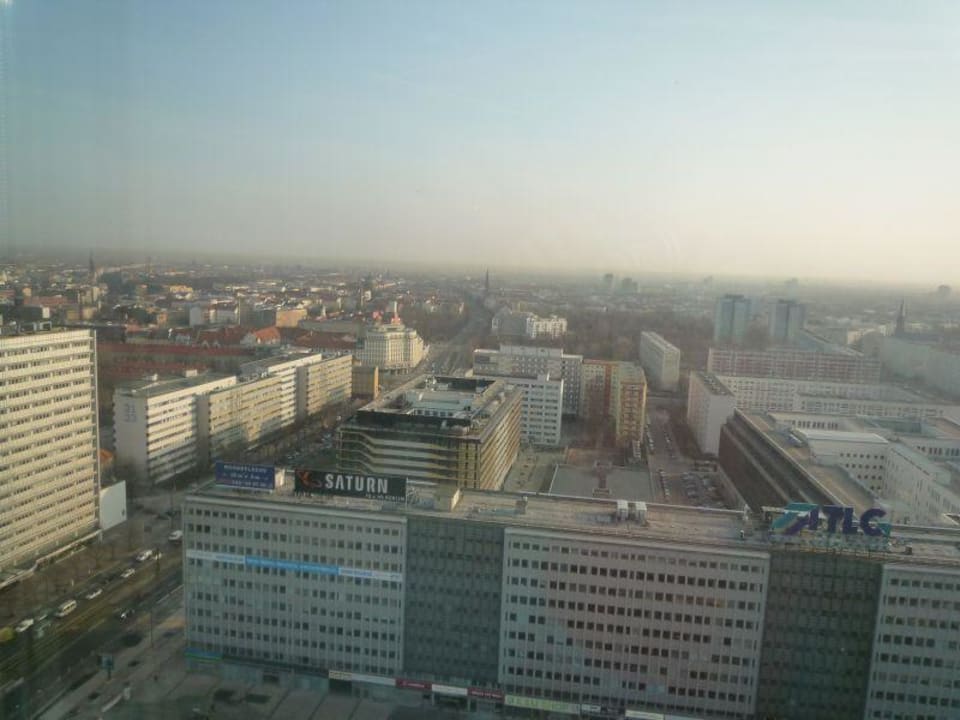 Ausblick morgens 29. Stock Park Inn by Radisson Berlin Alexanderplatz