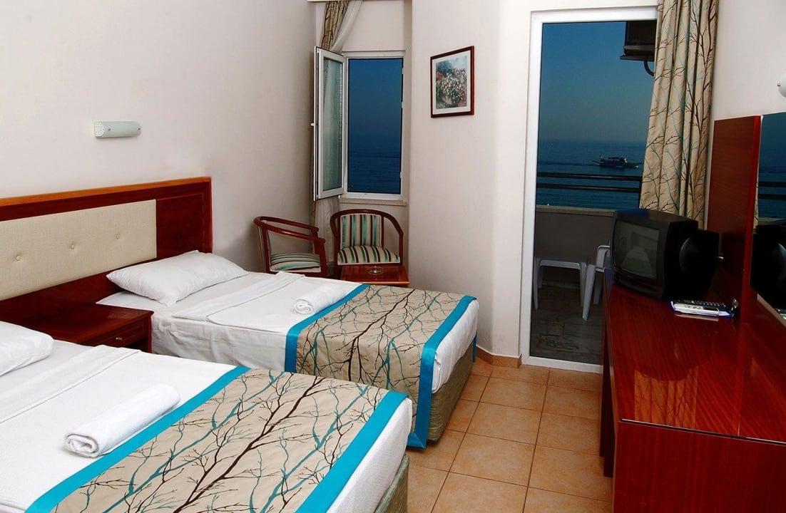 Doppelzimmer  Hatipoglu Beach Hotel