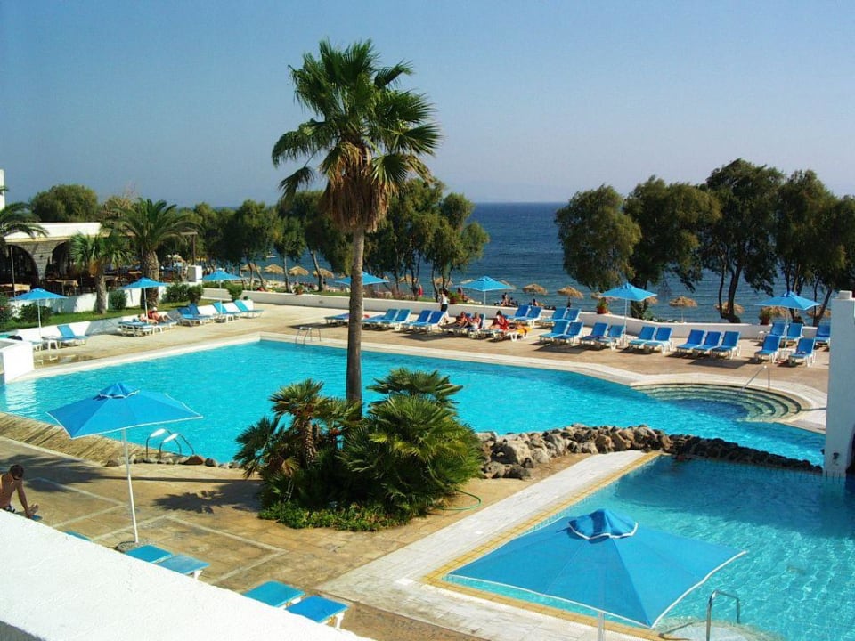 Blick auf den Pool TUI BLUE Oceanis Beach and Spa Resort