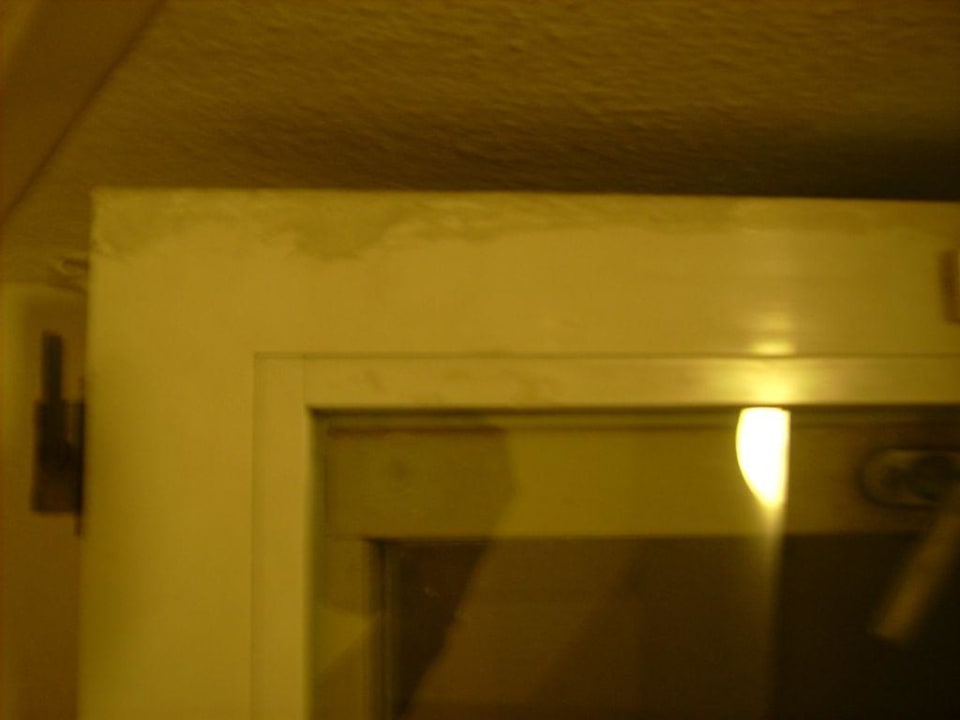verdreckte Fensterrahmen Hotel Lauenburger Hof