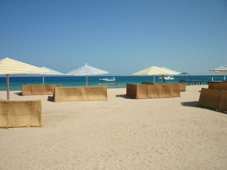 Strand Menaville Safaga