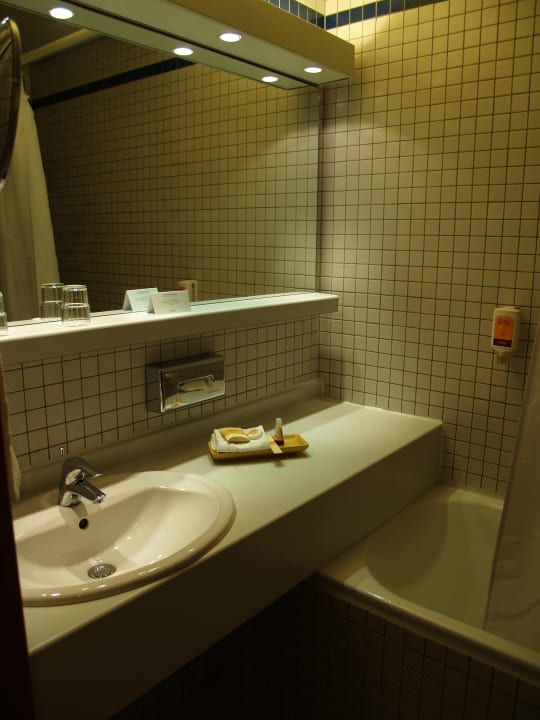 Altes Badezimmer Steigenberger Conti Hansa