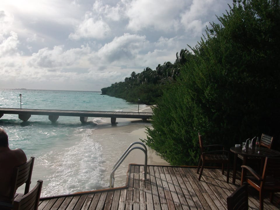 Barterrasse Embudu Village