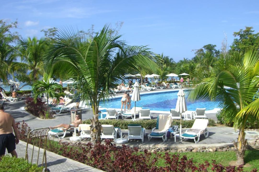 Blick zu einem der Pools Hotel Riu Negril