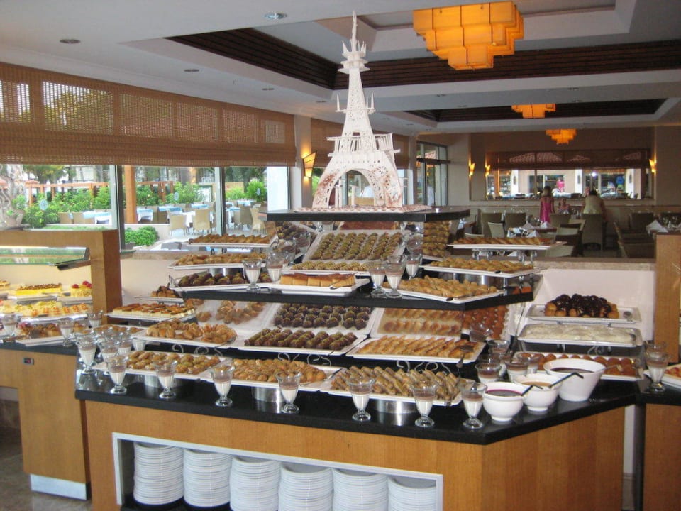 Nachspeisenbüffet Akka Alinda Hotel
