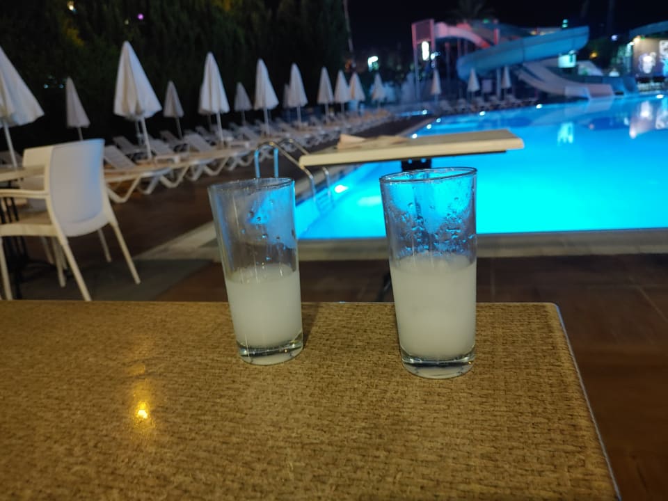 Gastro Palm World Side Resort & Spa