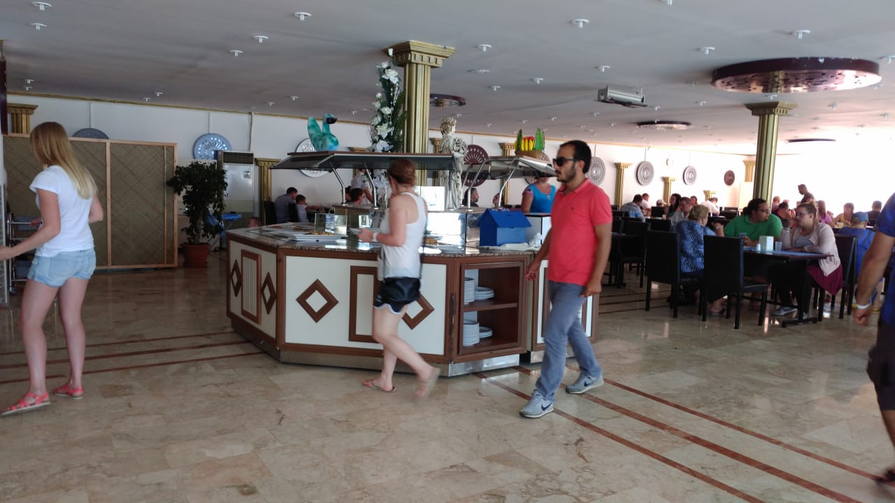 Gastro Avalon Beach Hotel