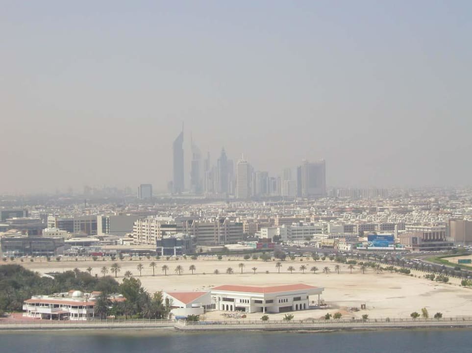 Dubai Hilton Creek auf dem Dach #2 Golden Sands Hotel Creek