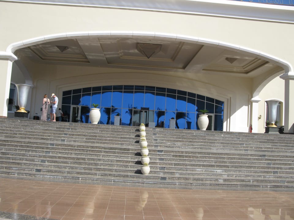 Haupteingang Premier Le Reve Hotel & Spa