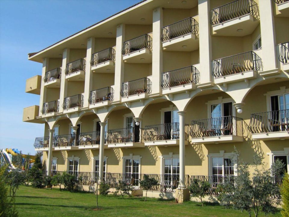 Außenansicht vom Hotel Belek Beach Resort Hotel