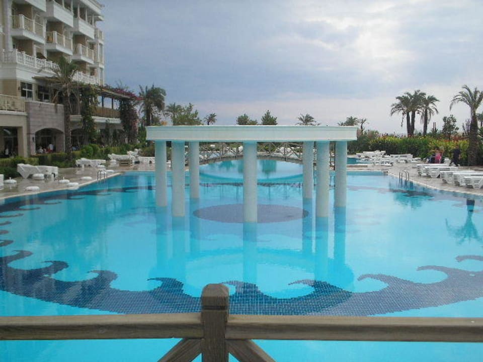 Nur ein Teil des Poolbereichs Trendy Aspendos Beach Hotel