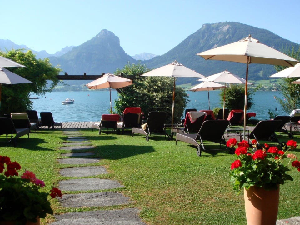 Blick von der Frühstücksterrasse Hotel Seevilla Wolfgangsee