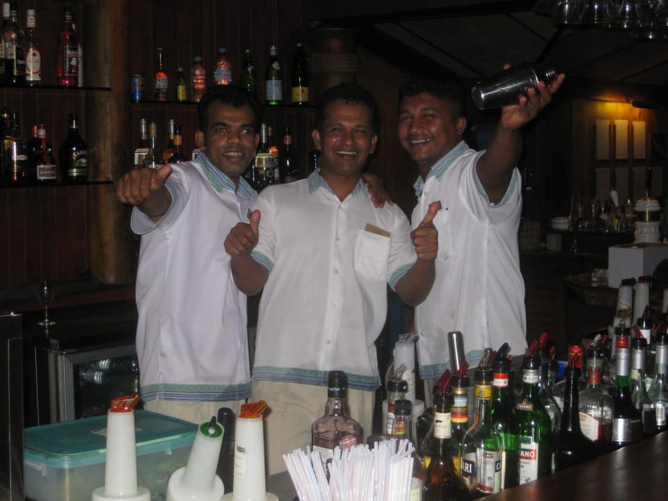 Fung Bar nette Angestellte Kuramathi Maldives