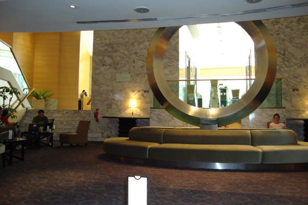 Hinterer Teil der Lobby  Hotel The Westin Kuala Lumpur