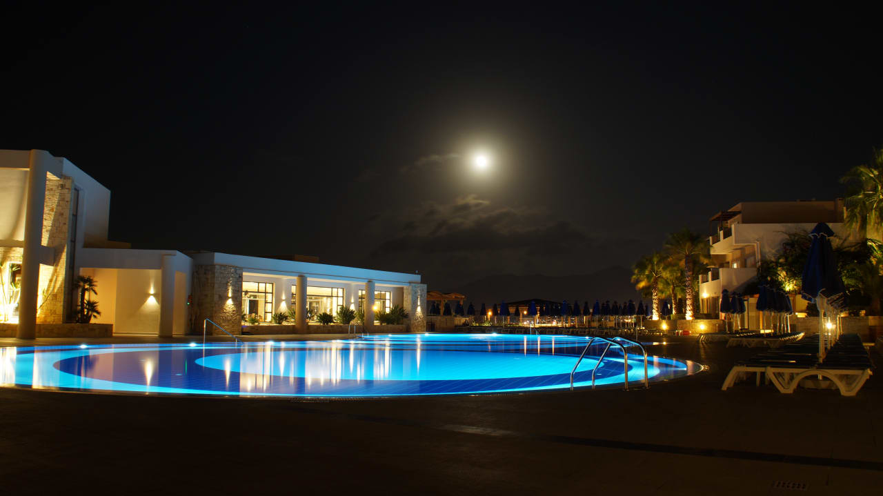 Pool Grand Hotel Holiday Resort