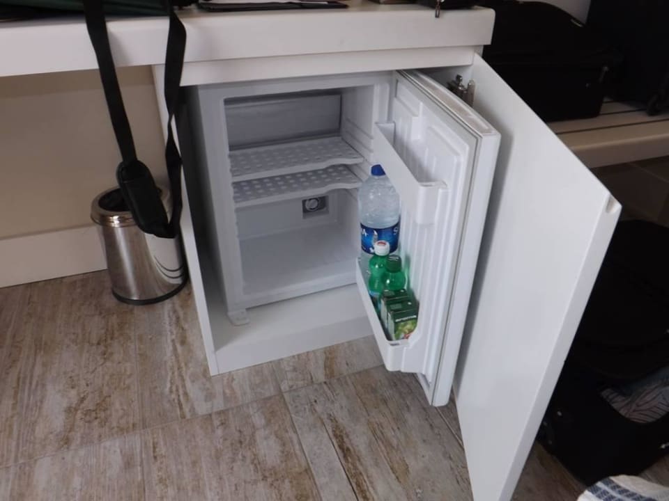 Minibar LRS Port River Hotel & Spa