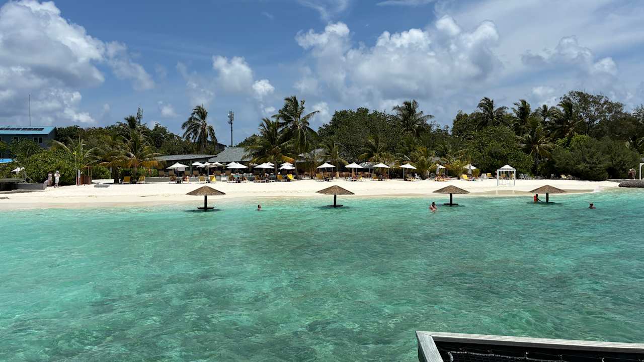 Außenansicht Centara Ras Fushi Resort & Spa Maldives