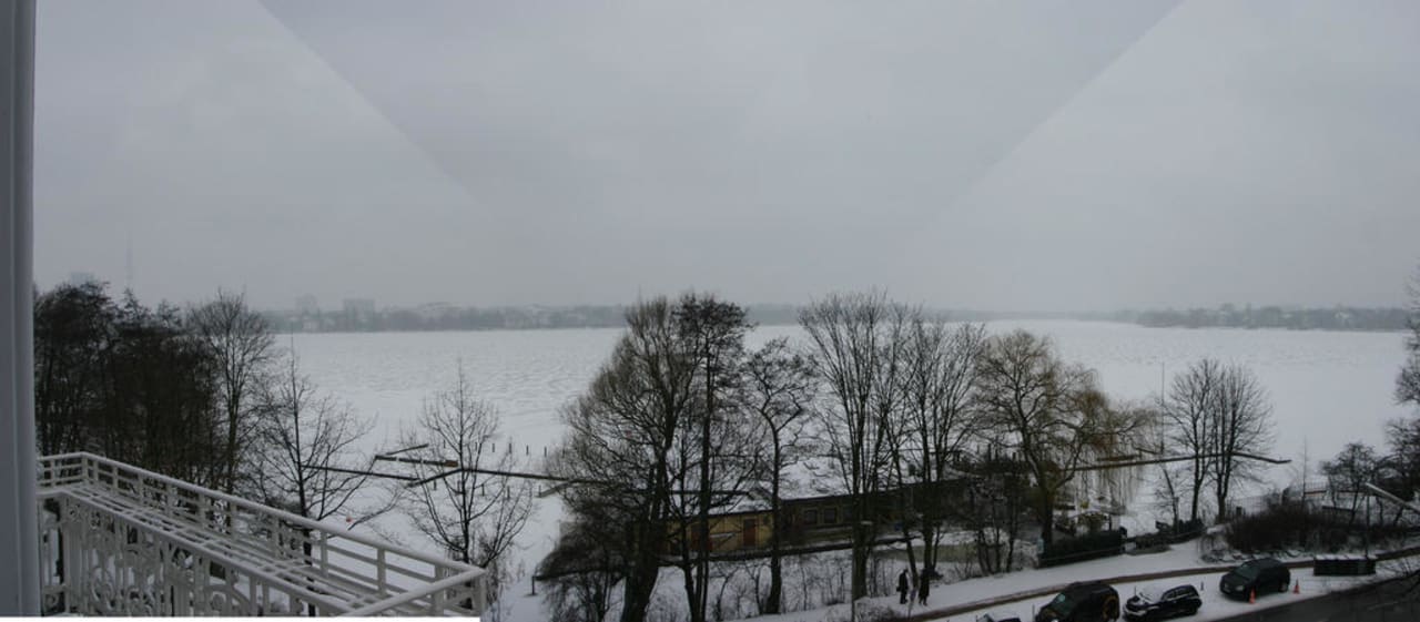 Blick auf die Aussenalster Relexa Hotel Bellevue Hamburg