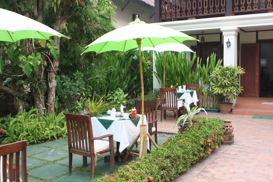 Frühstücksrestaurant im Garten Hotel Luang Prabang Residence