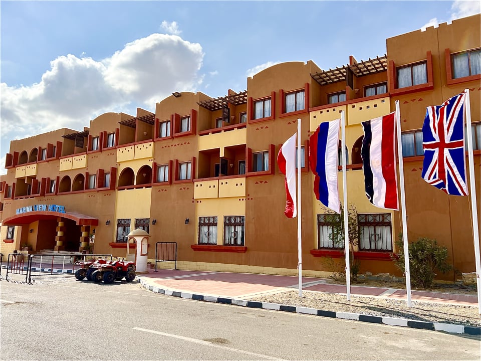 Außenansicht Marina View Port Ghalib Hotel