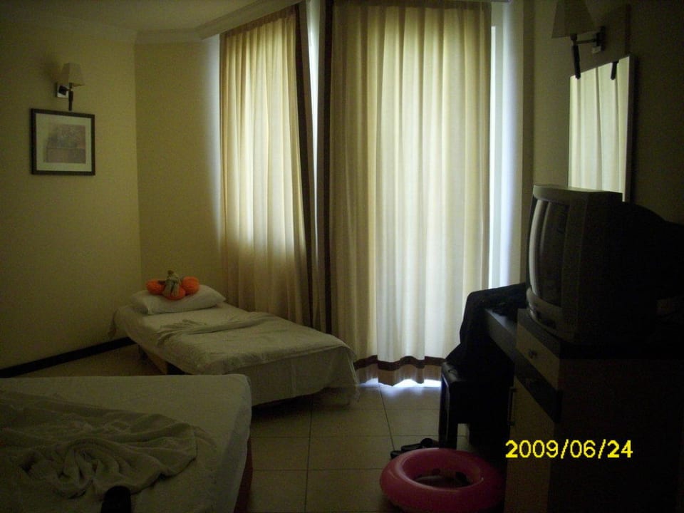 Zimmer mit Zustellbett Hotel Orfeus Park