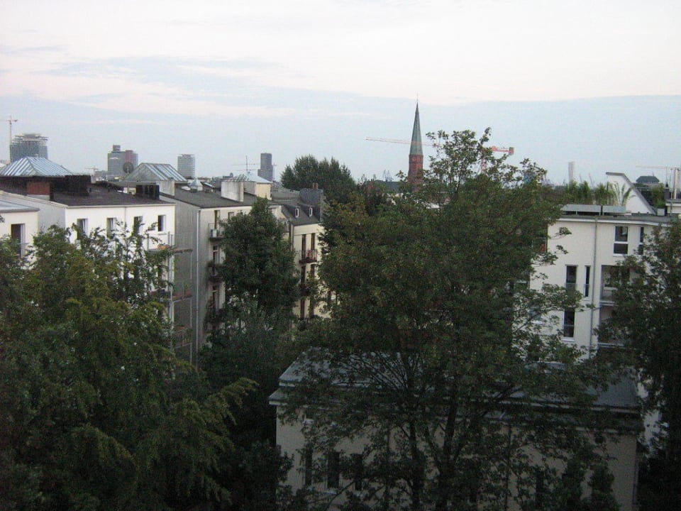 Ausblick am Tage Hotel Domicil Hamburg by Golden Tulip