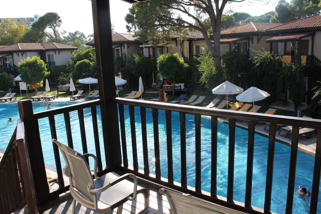 Ausblick Select Pool Villa Papillon Ayscha