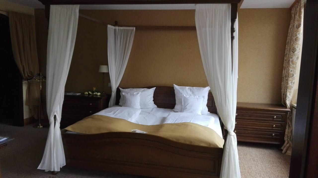Schlafzimmer Waldhotel Tannenhäuschen