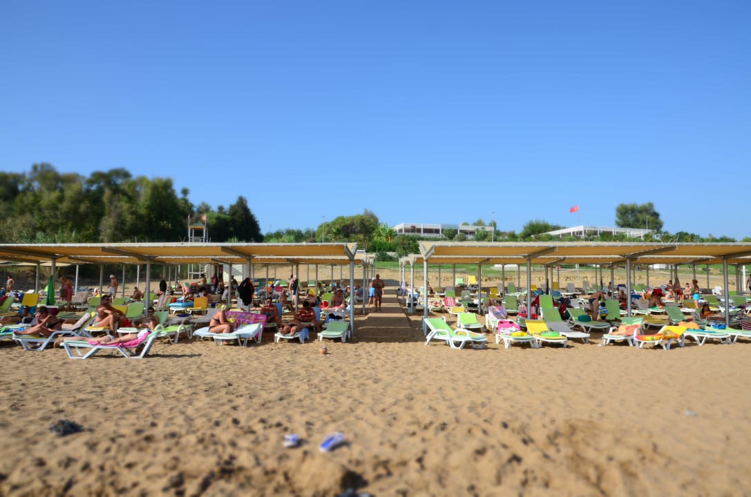 Strand mit Strandbar Club Sidelya Hotel