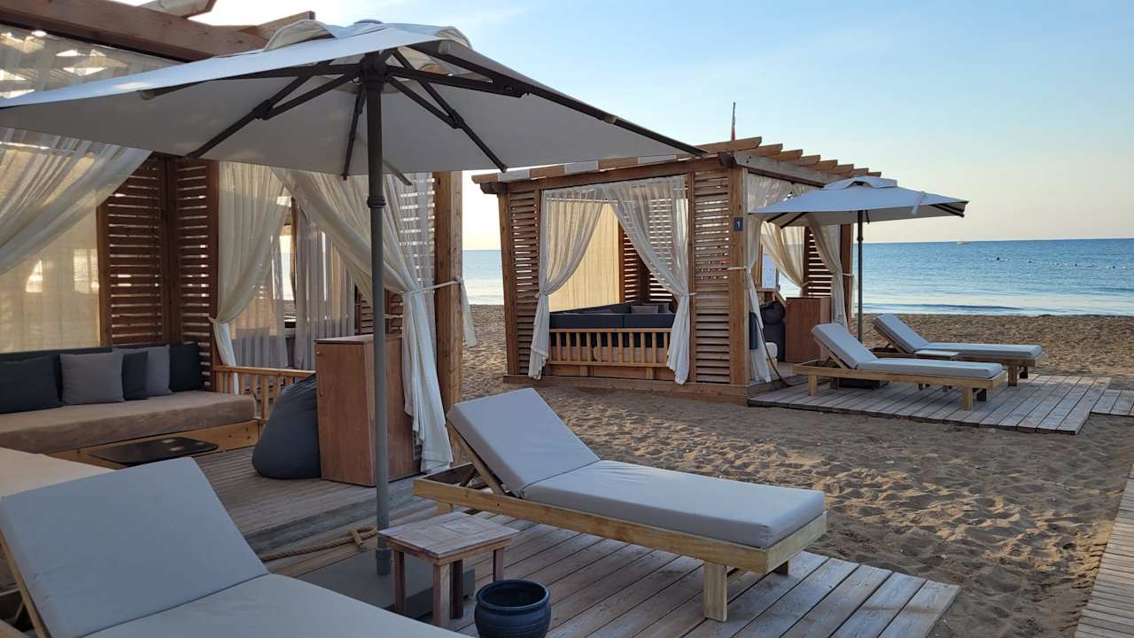 Strand Jacaranda Luxury Resort