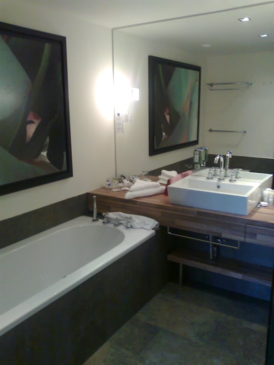 Badezimmer Falkensteiner Hotel & Spa Carinzia