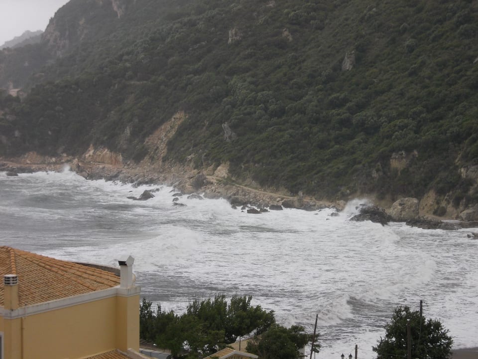 Nach dem Unwetter Ithea Suites Hotel