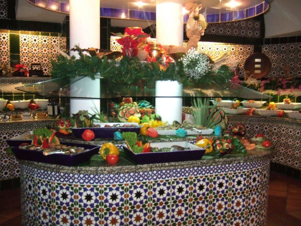 Teil des Büffets Seaside Hotel Sandy Beach