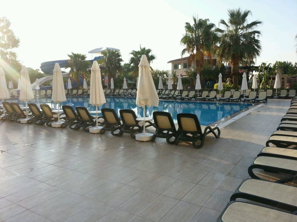 Pool Bella Resort & Spa