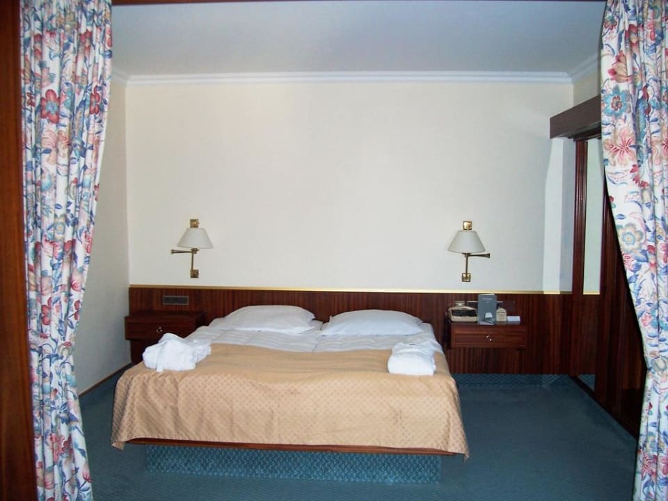 Schlafbereich Steigenberger Hotel Bad Neuenahr