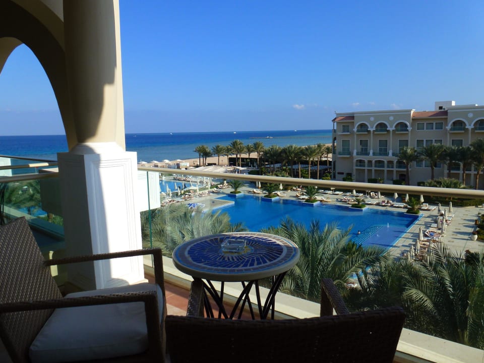 Blick vom Zimmer Premier Le Reve Hotel & Spa