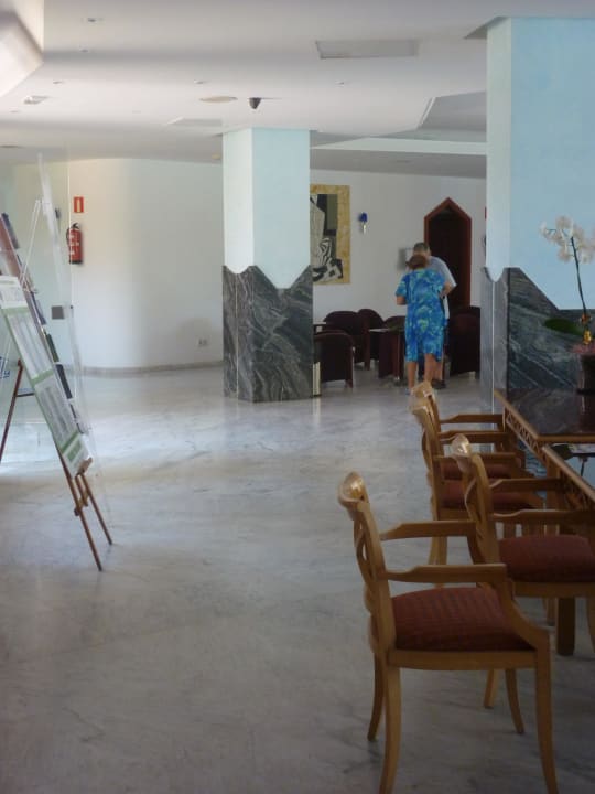 Lobby... HL Miraflor Suites Hotel