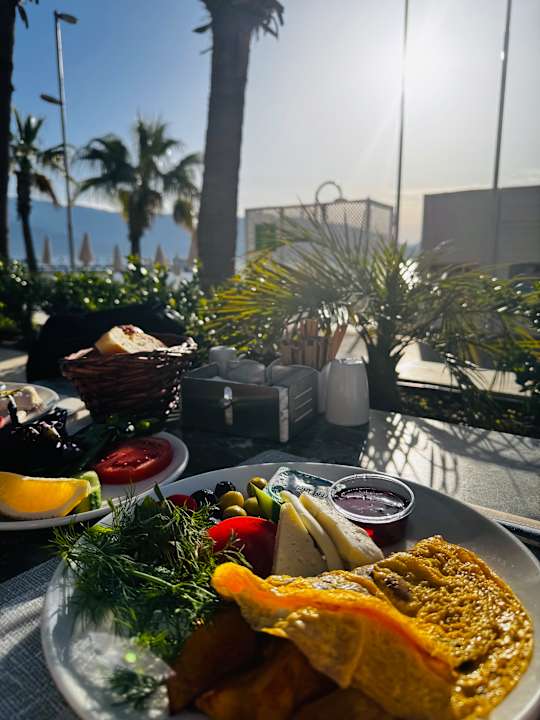 Gastro Emre Beach & Emre Hotel