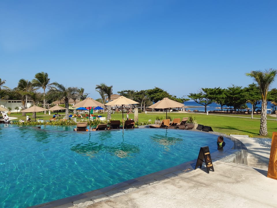 Pool Merusaka Nusa Dua Bali