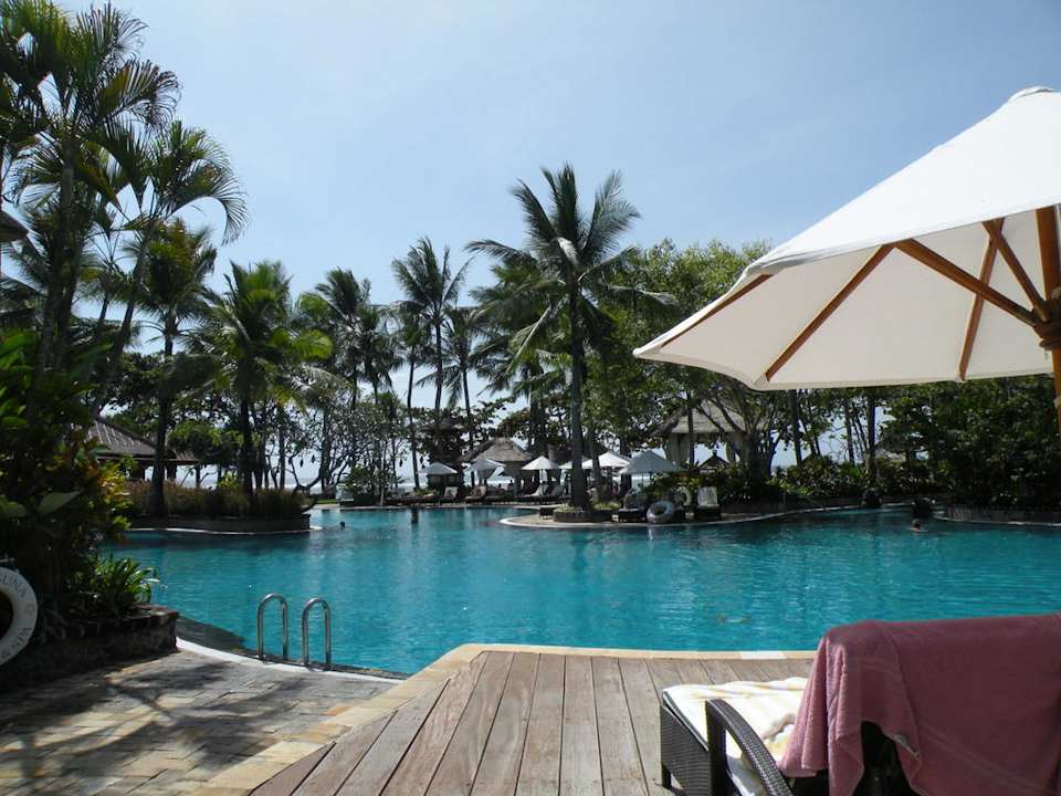Pool The Laguna A Luxury Collection Resort & Spa