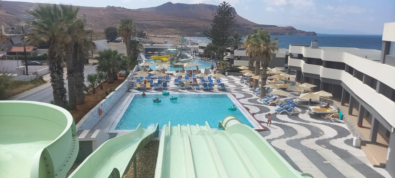 Pool Arina Beach Resort