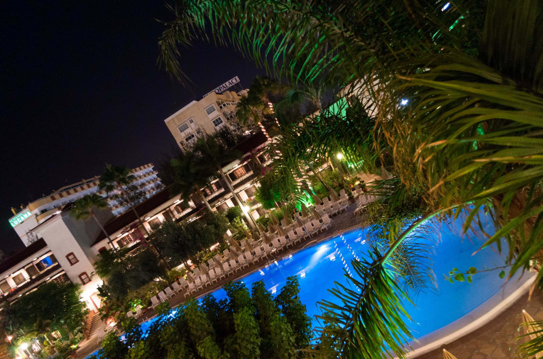 Bei Nacht Hotel Parque Tropical