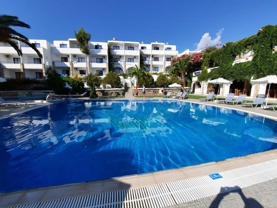 Pool Ekaterini Hotel