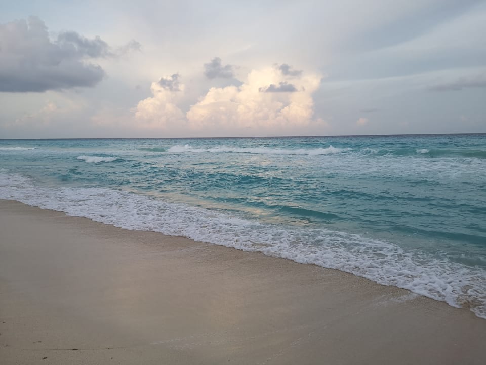 Strand Hotel J.W. Marriott Cancun Resort & Spa